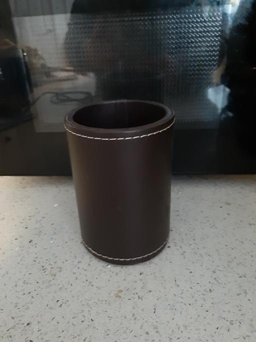 Buy & Sell South Hylton Sunderland - Photos for pen holder