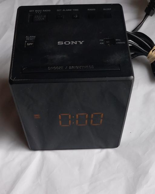Buy & Sell Newbridge Wolverhampton - Photos for Sony ICF-C1 AM/FM Alarm Clock Radio - Black