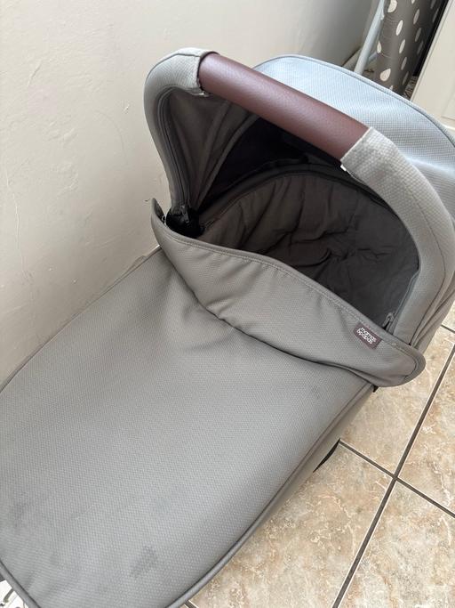 Buy & Sell Elm Park Havering - Photos for Mamas and papas carry cot