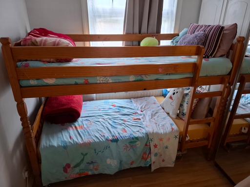 Buy & Sell Phipps Bridge Station Merton - Photos for double bed bank