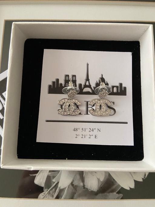 Buy & Sell Hamilton South Lanarkshire - Photos for Was £13 Lovely new boxed earrings