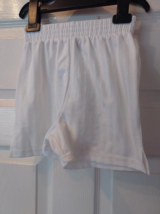 Buy & Sell Woodthorpe Charnwood - Photos for Boys white sports shorts size 5 years