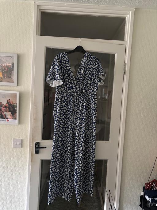 Buy & Sell Broadfield Crawley - Photos for Ladies v neck wrap over jumpsuit