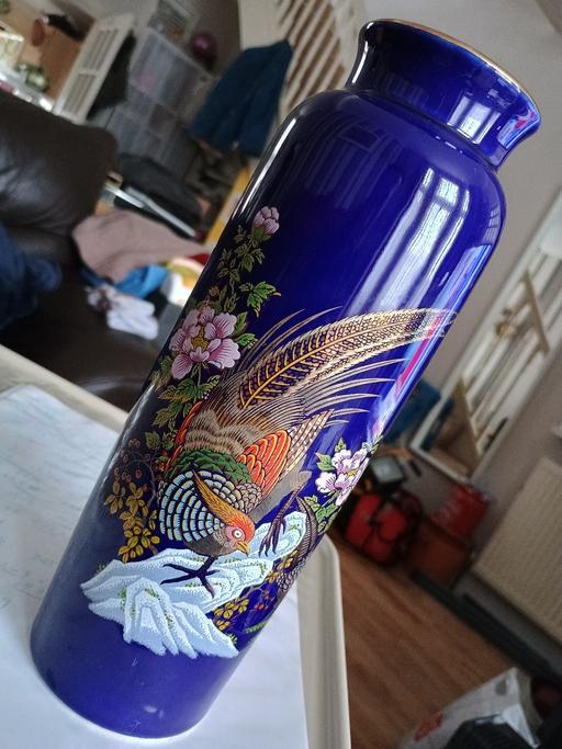 Buy & Sell Canning Town East London - Photos for Oriental vase