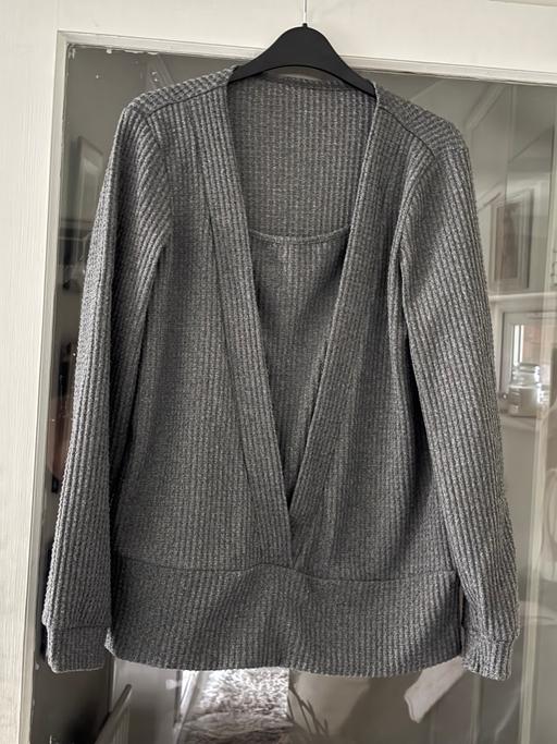 Buy & Sell Broadfield Crawley - Photos for Ladies v neck ribbed jumper
