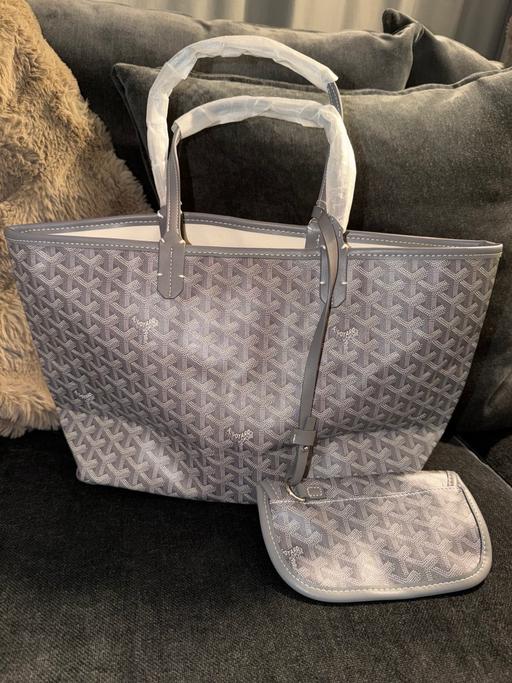 Buy & Sell Bardsley Oldham - Photos for Goyard tote bag