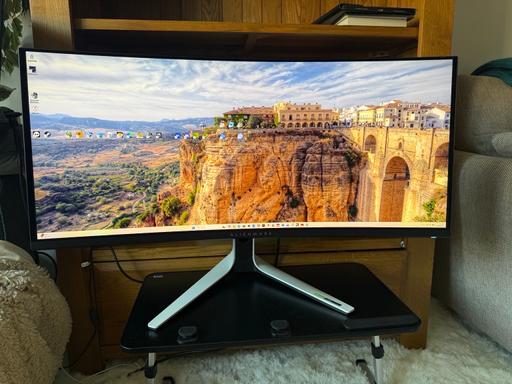 Buy & Sell Wigginton Tamworth - Photos for Alienware AW3423DW gaming monitor