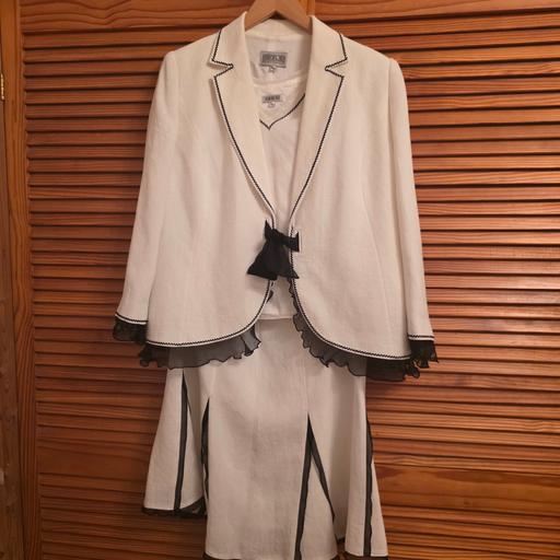 Buy & Sell Denton Burn Newcastle upon Tyne - Photos for 3 piece suit for weddings or similar