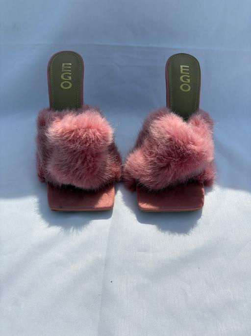 Buy & Sell Canonbury North London - Photos for EGO uk:7 pink fur heels/slip on party heels