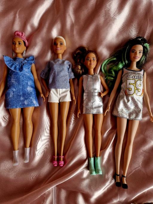 Buy & Sell Hall Green Birmingham - Photos for 4x barbie fashionista dolls