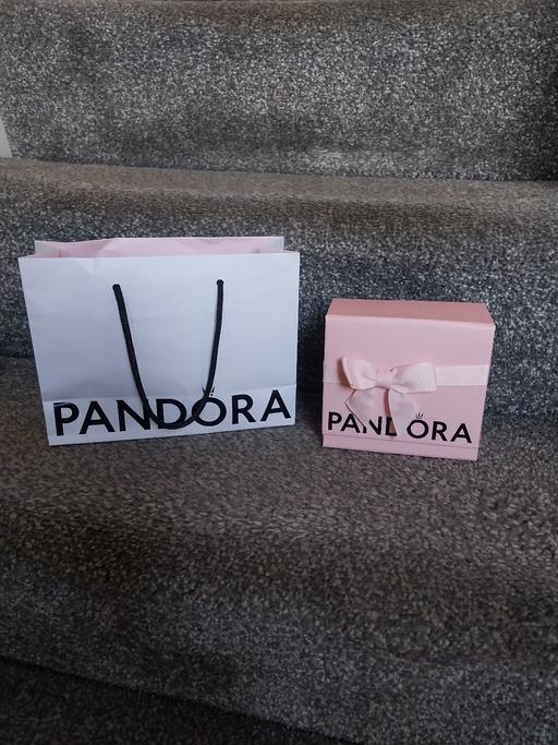 Buy & Sell Essington Wolverhampton - Photos for New.Pink Bow Pandora Box and Bag