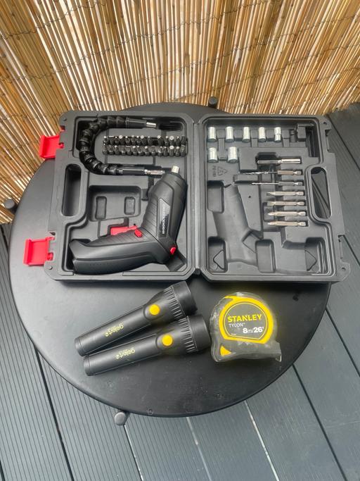 Buy & Sell Bethnal Green East London - Photos for Electric drill, x2 torches and measuring tape