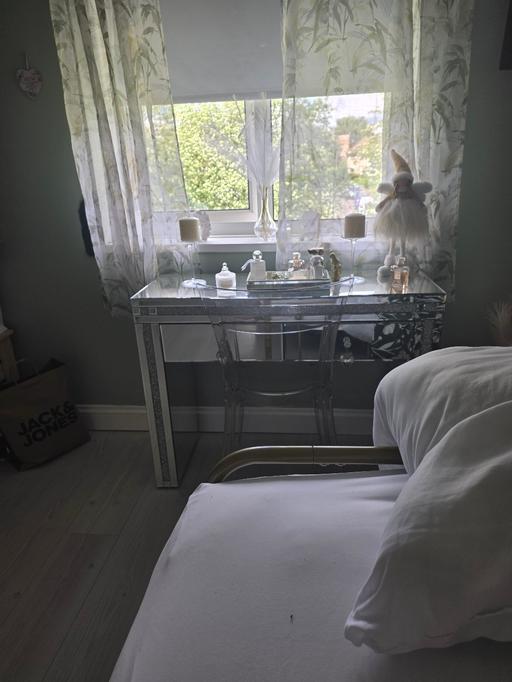 Buy & Sell Bartley Green Birmingham - Photos for mirrored dressing table and ghost chair