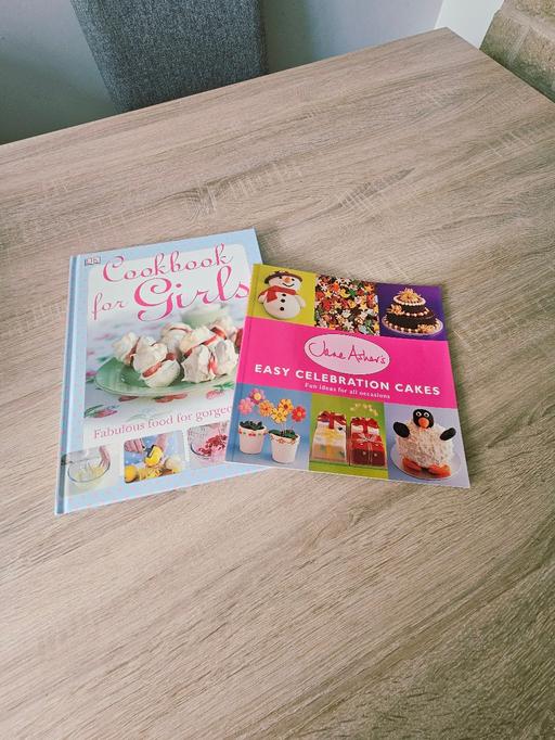Buy & Sell Newton Doncaster - Photos for 2 cookery books..like new