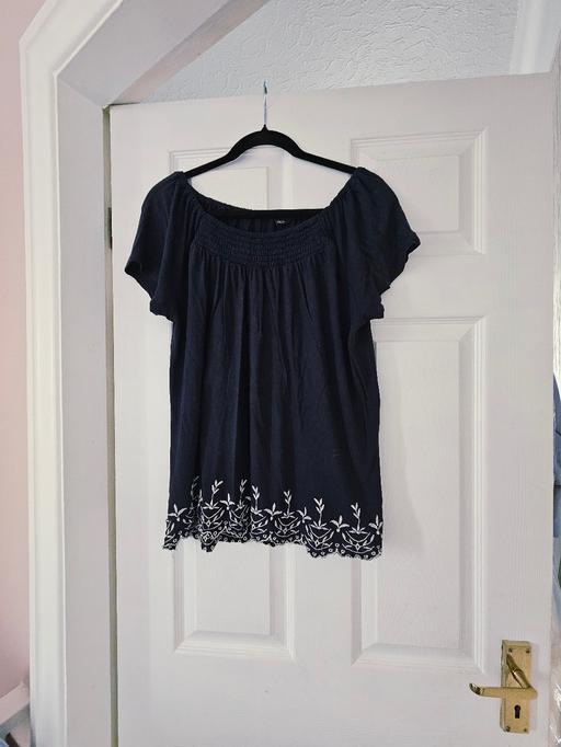Buy & Sell Newton Doncaster - Photos for Summer top, size 16