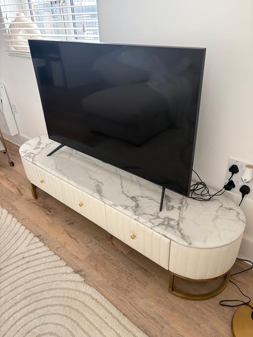 Buy & Sell Millbank Central London - Photos for TV Unit with Storage