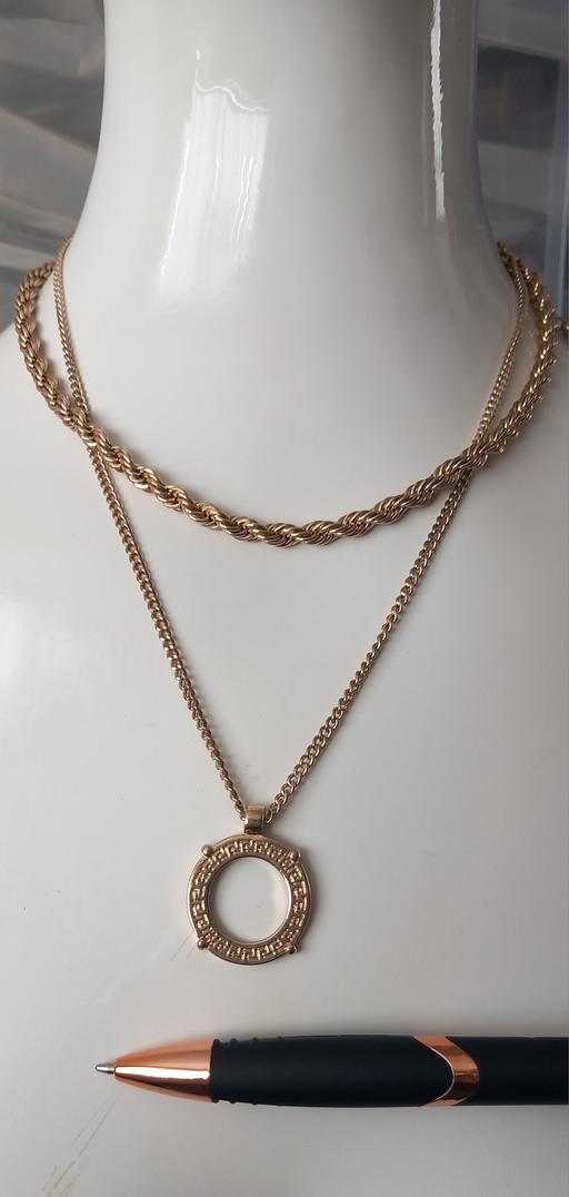 Buy & Sell Thatto Heath Saint Helens - Photos for 2 beautiful gold plated necklaces