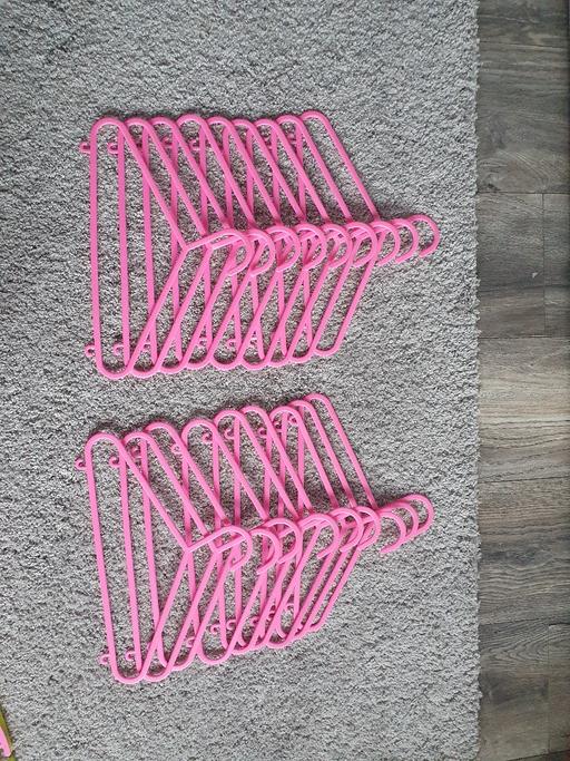 Buy & Sell Stainforth Doncaster - Photos for 20 plastic coat hangers