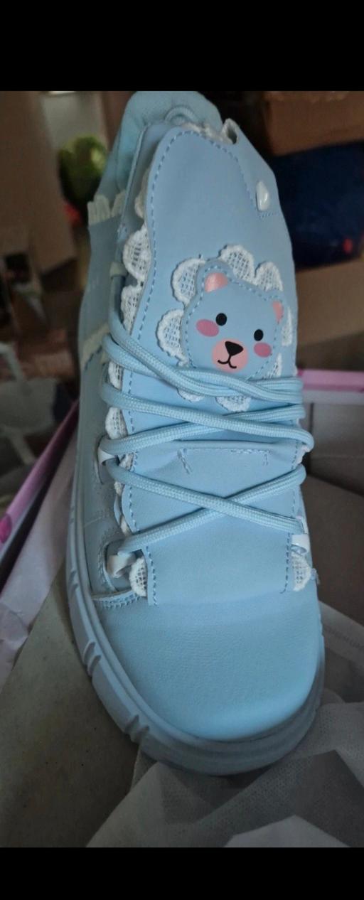 Buy & Sell Maple Cross Three Rivers - Photos for new koi blue shoes
