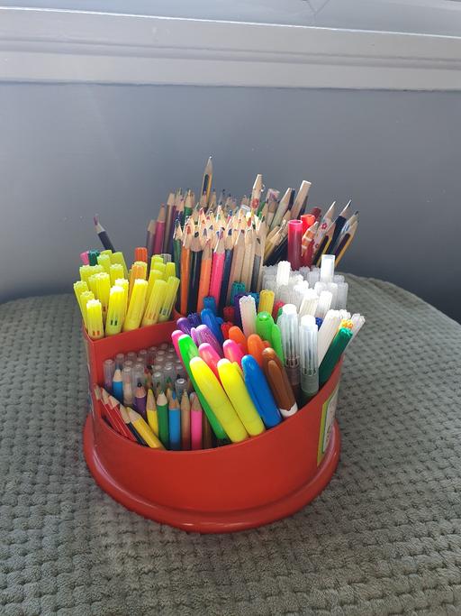Buy & Sell Stainforth Doncaster - Photos for huge spin tub full of pencils