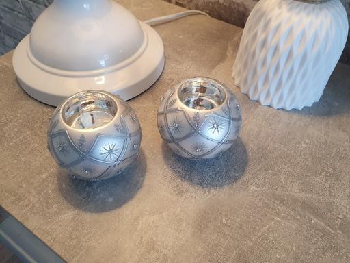 Buy & Sell Stainforth Doncaster - Photos for x2 light weight candle holders