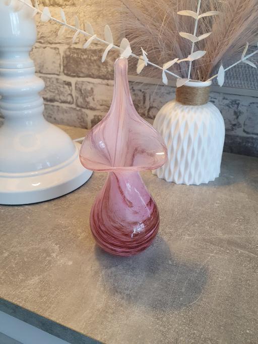 Buy & Sell Stainforth Doncaster - Photos for Nice pink vase