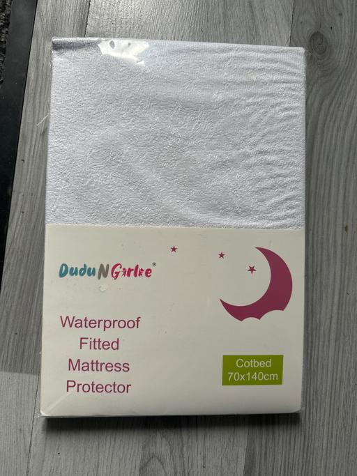 Buy & Sell Bilston Wolverhampton - Photos for Cotbed fitted sheet