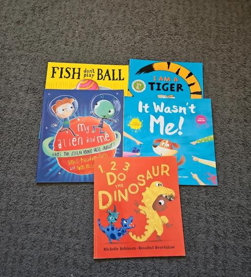 Buy & Sell Brockmoor Dudley - Photos for Childrens Paperback Book Bundle