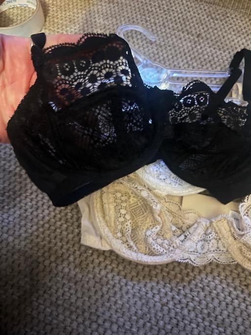 Buy & Sell Wednesfield Wolverhampton - Photos for Pack of three bra 32a new