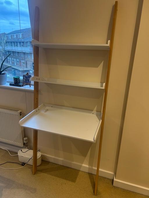 Buy & Sell All Saints East London - Photos for Wall mounted office desk