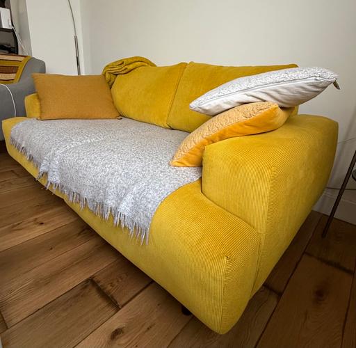 Buy & Sell Wallington Sutton - Photos for Immaculate 2 seater Habitat sofa