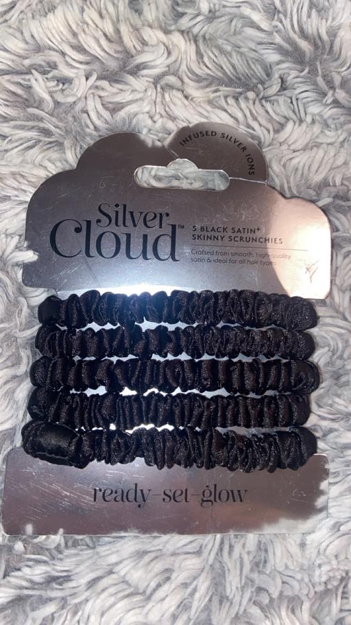 Buy & Sell Stow Heath Wolverhampton - Photos for New scrunchies