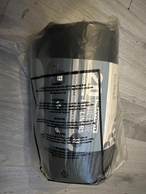Buy & Sell Park Village Wolverhampton - Photos for 20 wheelie bin liners