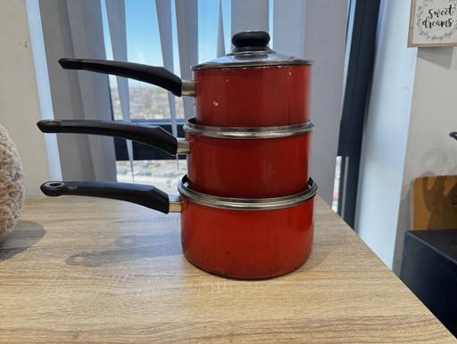 Buy & Sell Little Ilford East London - Photos for Morphy Richards Red Non-Stick Saucepan