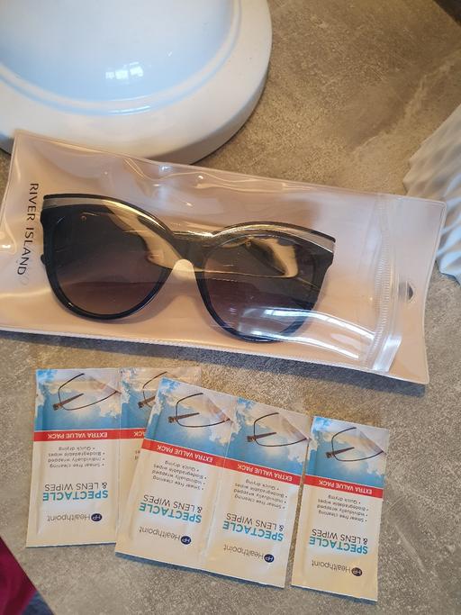 Buy & Sell Stainforth Doncaster - Photos for river island sunglasses new