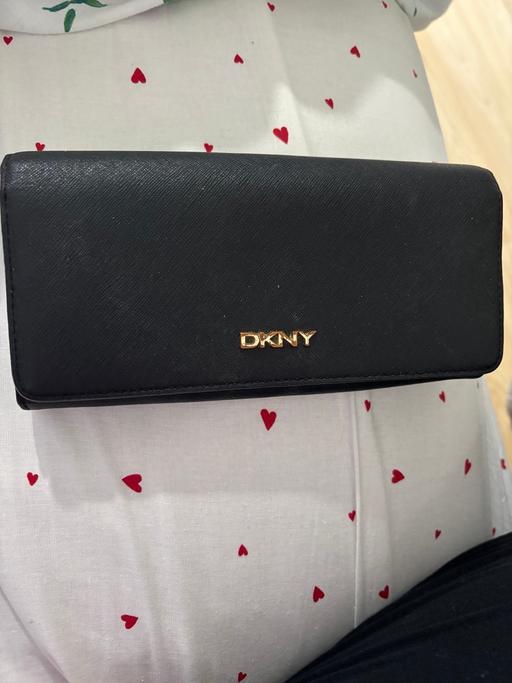 Buy & Sell - Photos for DKNY purse