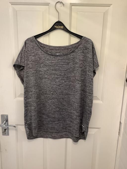 Buy & Sell Woodsetton Dudley - Photos for Ladies top M