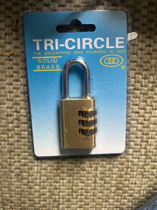 Buy & Sell Wednesfield Wolverhampton - Photos for New padlock £ 2 a few