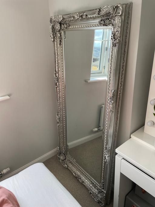 Buy & Sell Braithwaite Bradford - Photos for Louis Carved Leaner Mirror Silver