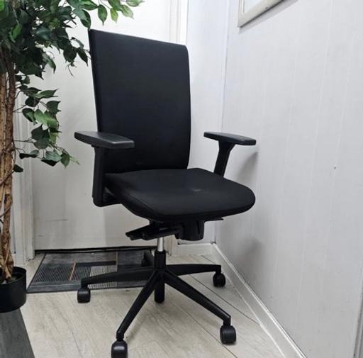 Buy & Sell Waddon South East London - Photos for adjustable ergonomic home office desk chair