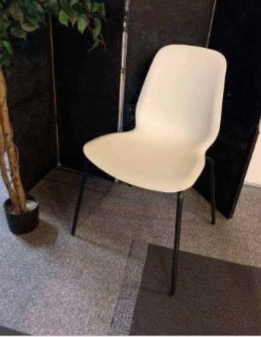 Buy & Sell Waddon South East London - Photos for Used 7 x white short Ikea stool black legged