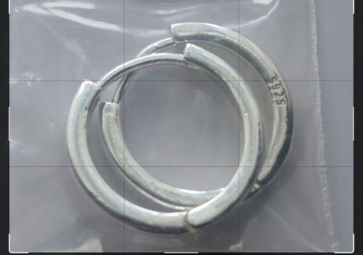 Buy & Sell Beeston Broxtowe - Photos for Earrings)