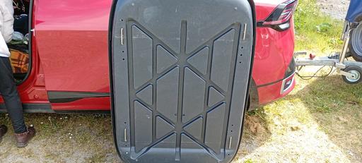 Vehicles Llanmiloe Carmarthenshire - Wales - Photos for Halfords roof box