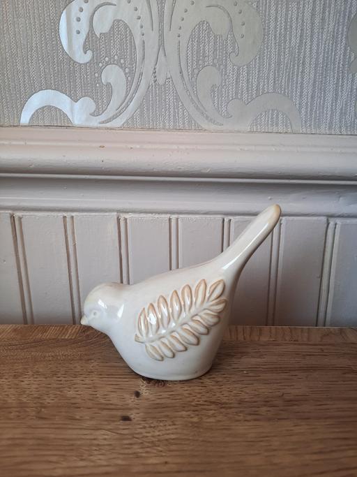 Buy & Sell Oldbury Sandwell - Photos for Ceramic Natural bird with olive branch detail