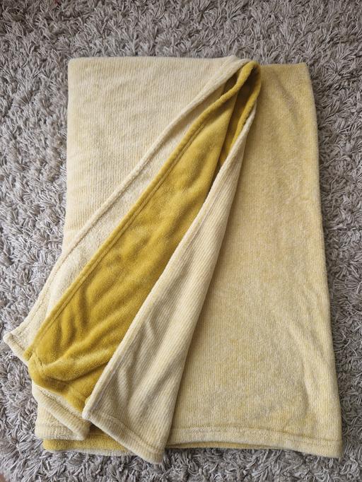 Buy & Sell Hall Green Birmingham - Photos for large mustard ombre fleece blanket throw