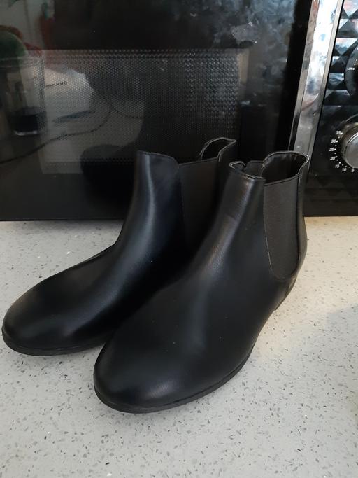 Buy & Sell South Hylton Sunderland - Photos for size 4