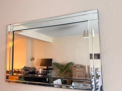 Buy & Sell Enfield Town Enfield - Photos for Large Decorative Wall Mirror