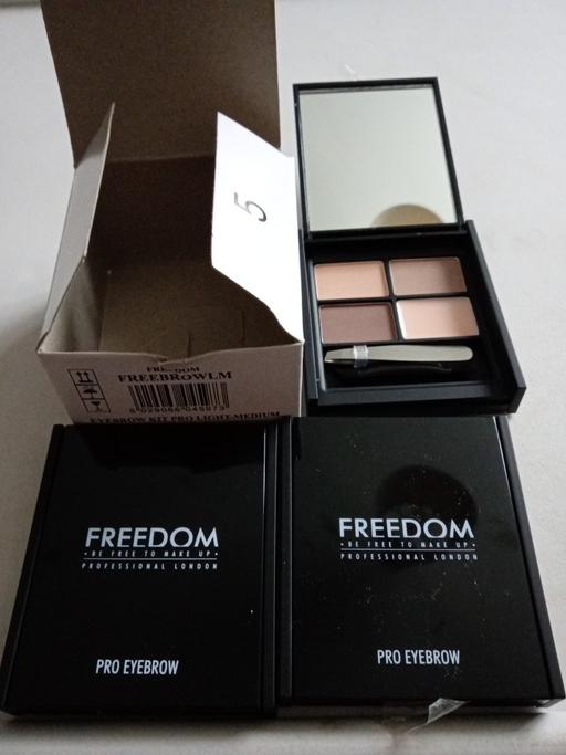 Buy & Sell Horncastle East Lindsey - Photos for new box of 3 ladies EYEBROW KITS