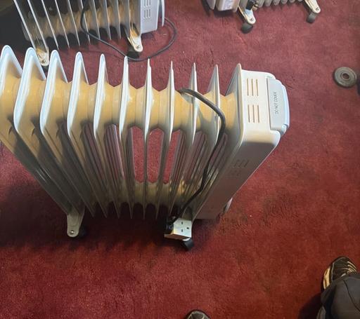 Buy & Sell Lydbury North Shropshire - Photos for 11 fin oil radiator