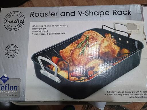 Buy & Sell Maze Hill South East London - Photos for Roasting tray non stick 
